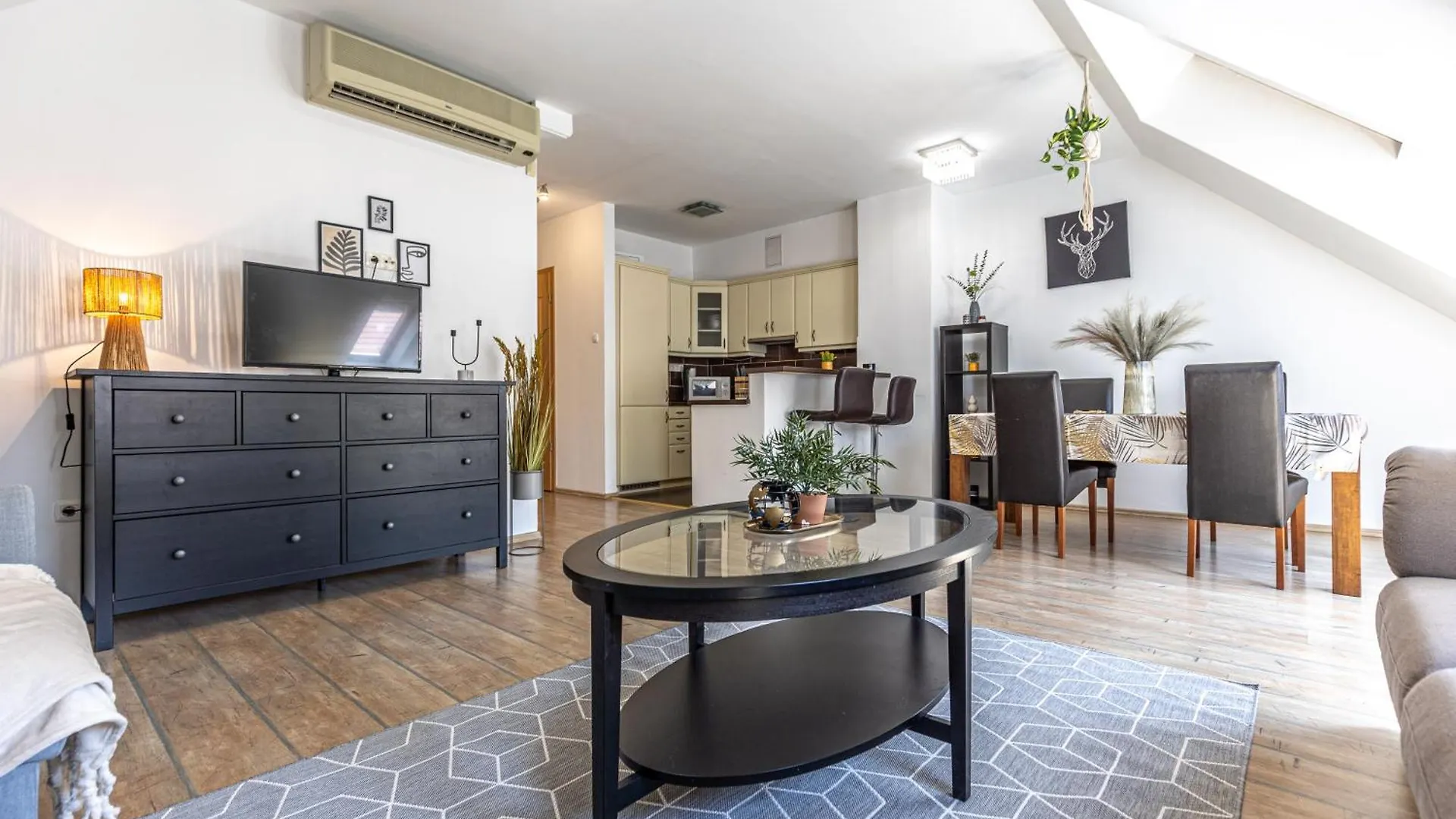 Apartment Gozsdu White Raven Residence 504 With Free Underground Parking Budapest