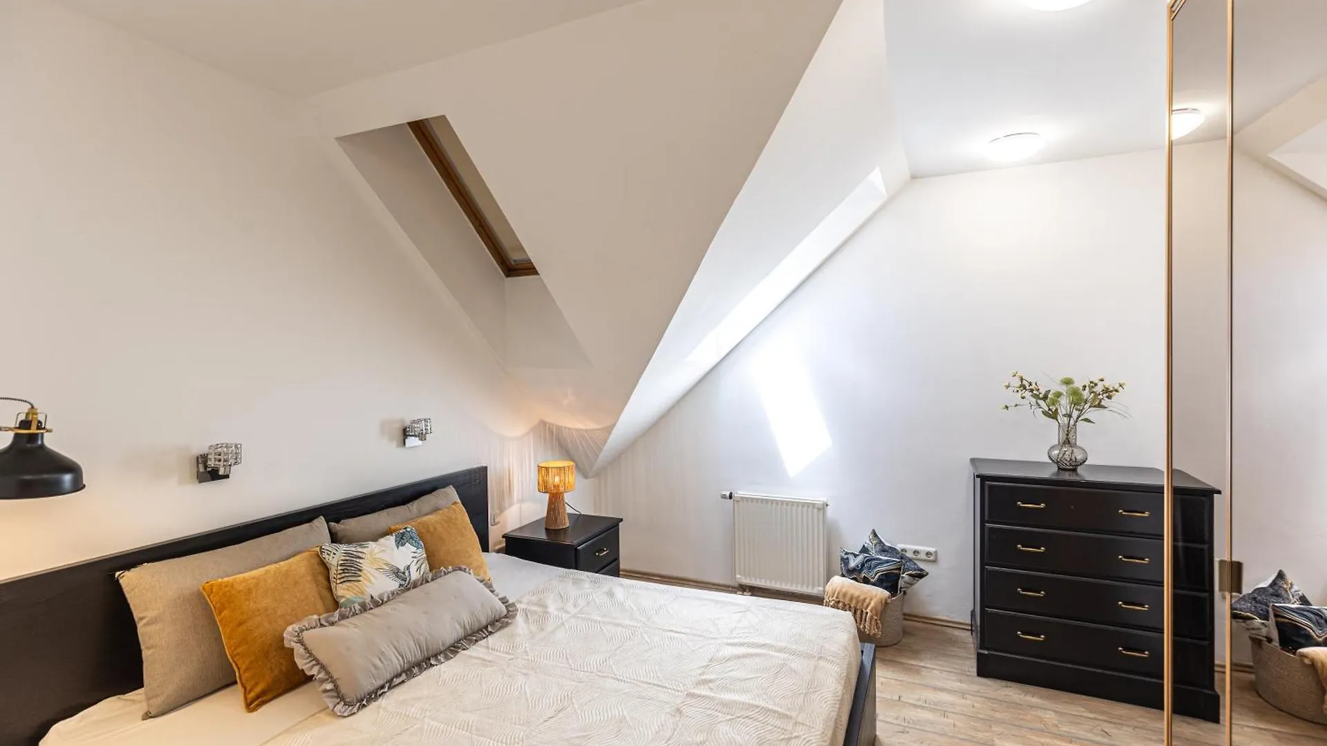 Apartment Gozsdu White Raven Residence 504 With Free Underground Parking Budapest