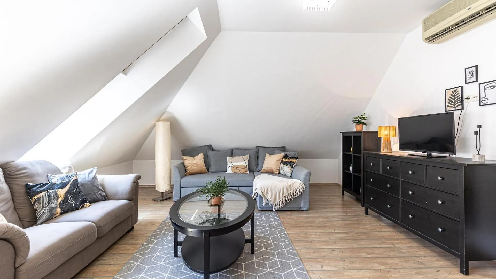 Apartment Gozsdu White Raven Residence 504 With Free Underground Parking Budapest Hungary